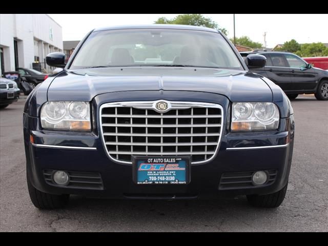 2005 Chrysler 300 SLT 25