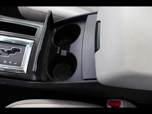 2005 Chrysler 300 SLT 25