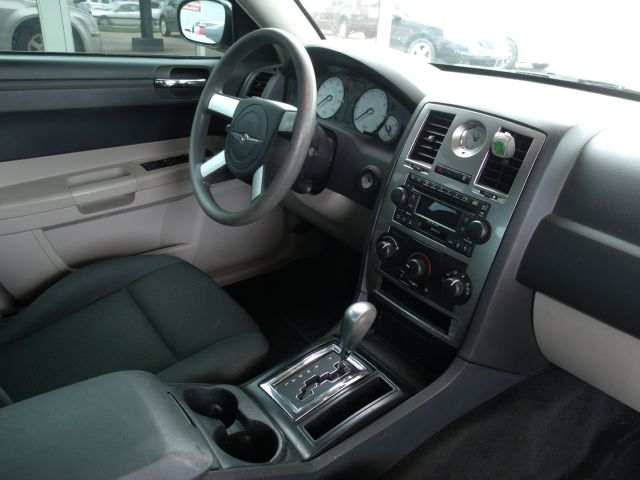 2006 Chrysler 300 Base
