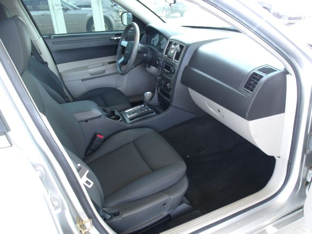 2006 Chrysler 300 Base