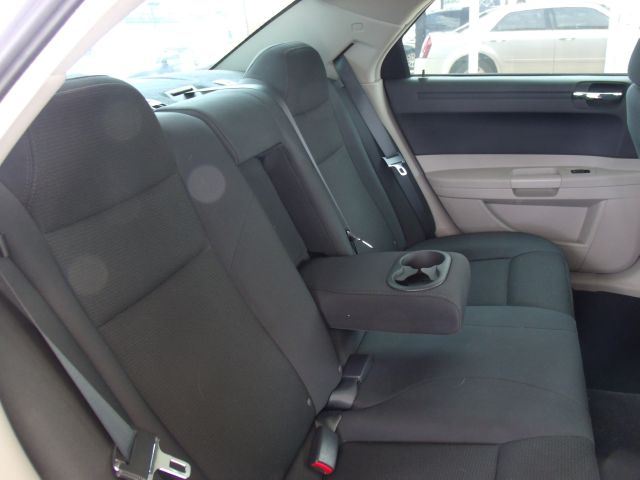 2006 Chrysler 300 Base