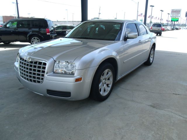 2006 Chrysler 300 Base