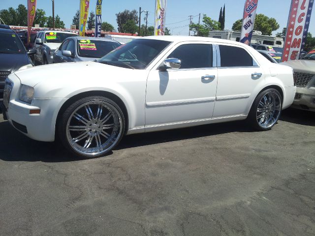 2006 Chrysler 300 Base