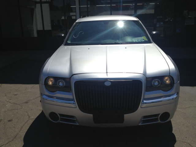 2006 Chrysler 300 Base