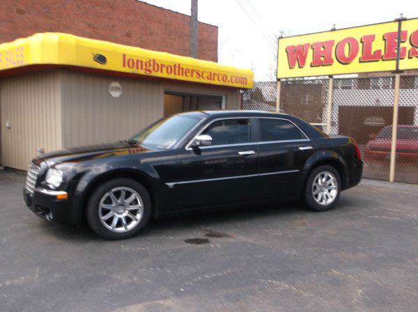 2006 Chrysler 300 Regular Cab