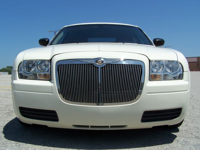 2006 Chrysler 300 Unknown