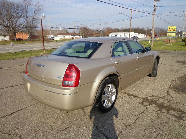 2006 Chrysler 300 GT Premium