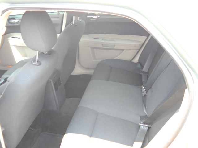 2006 Chrysler 300 Base