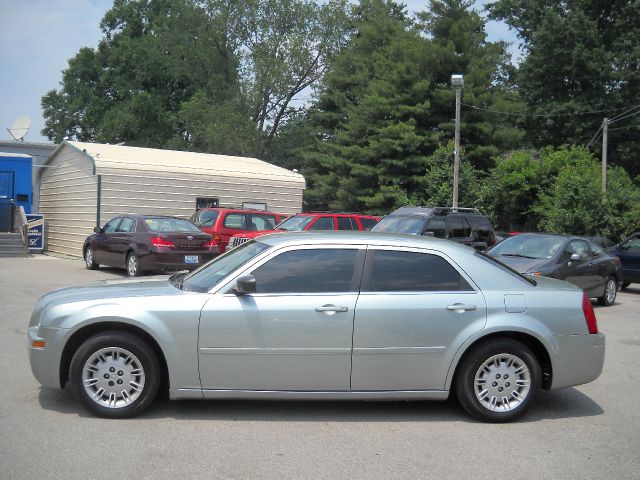 2006 Chrysler 300 Base