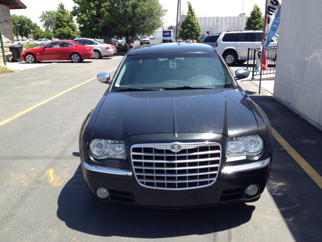 2006 Chrysler 300 Regular Cab