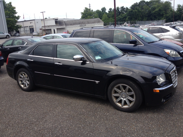 2006 Chrysler 300 Regular Cab