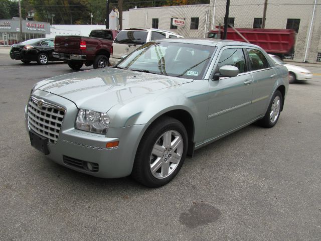 2006 Chrysler 300 GT Premium
