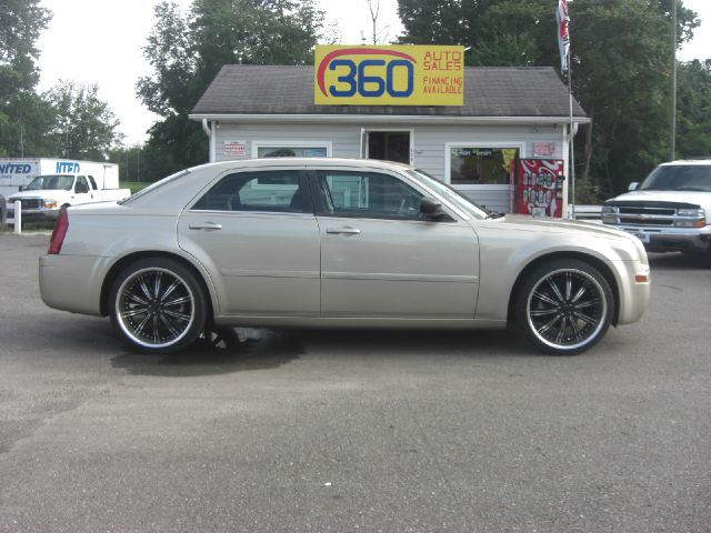 2006 Chrysler 300 Base