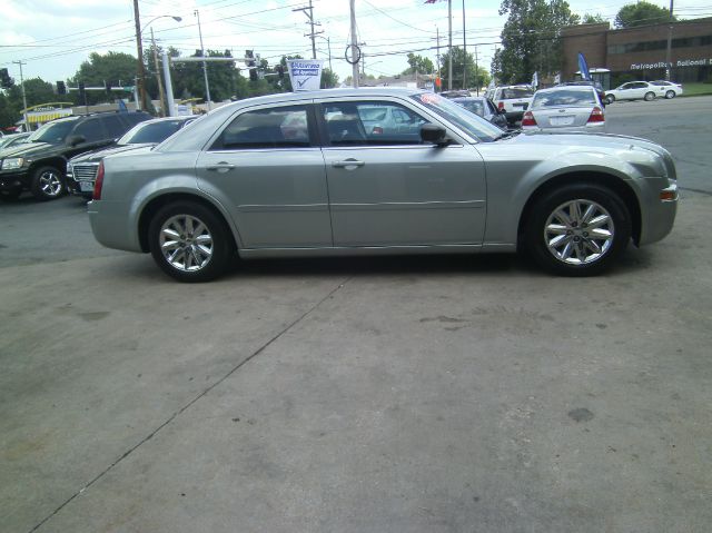 2006 Chrysler 300 Base