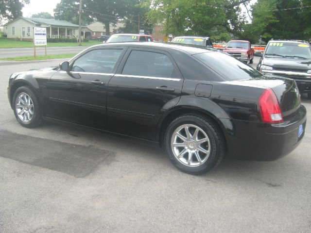 2006 Chrysler 300 Base