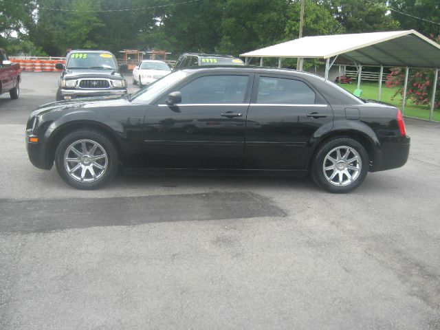 2006 Chrysler 300 Base