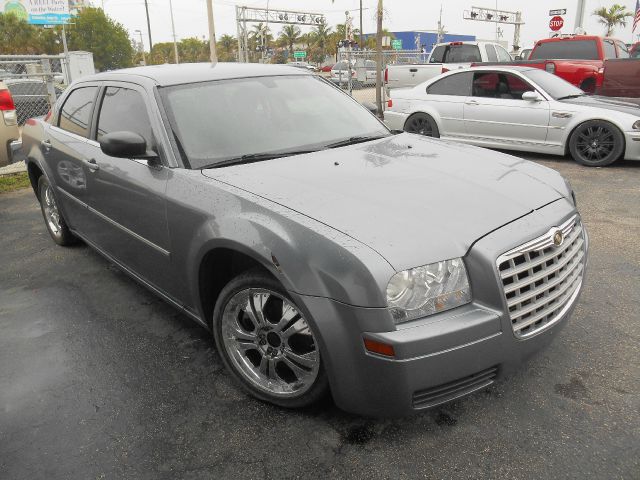 2007 Chrysler 300 Base