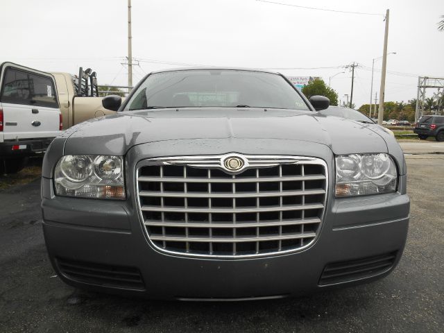 2007 Chrysler 300 Base