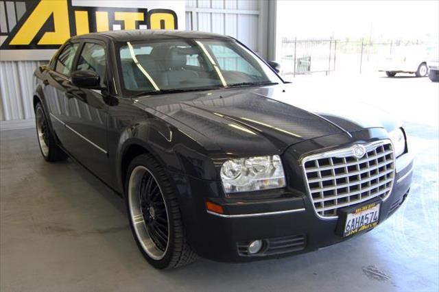 2007 Chrysler 300 Unknown