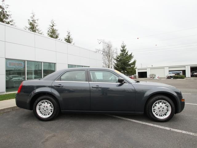 2007 Chrysler 300 Base