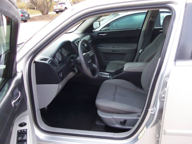 2007 Chrysler 300 Base