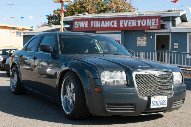 2007 Chrysler 300 Base