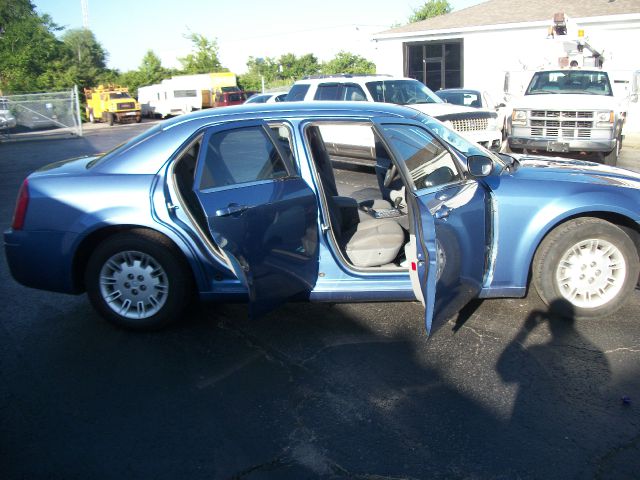 2007 Chrysler 300 Base
