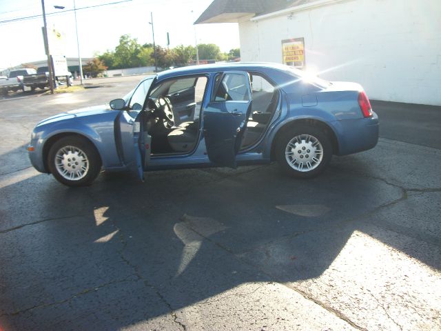 2007 Chrysler 300 Base