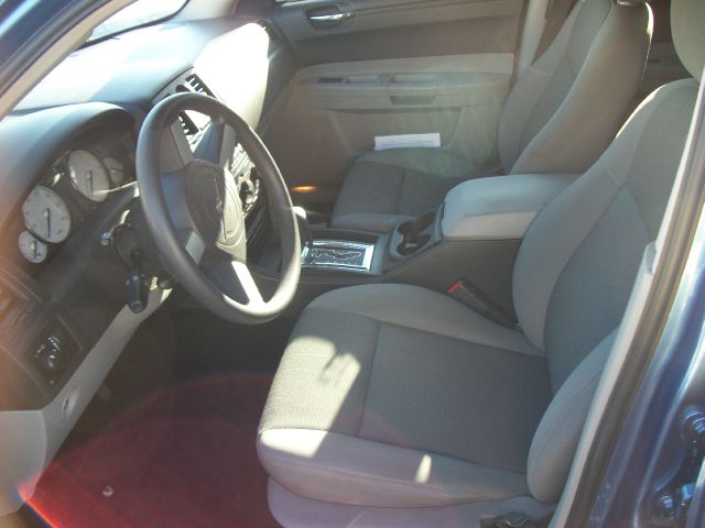 2007 Chrysler 300 Base