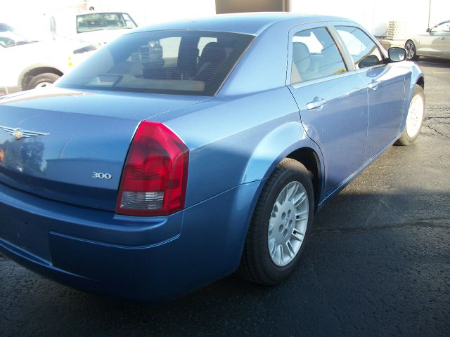 2007 Chrysler 300 Base