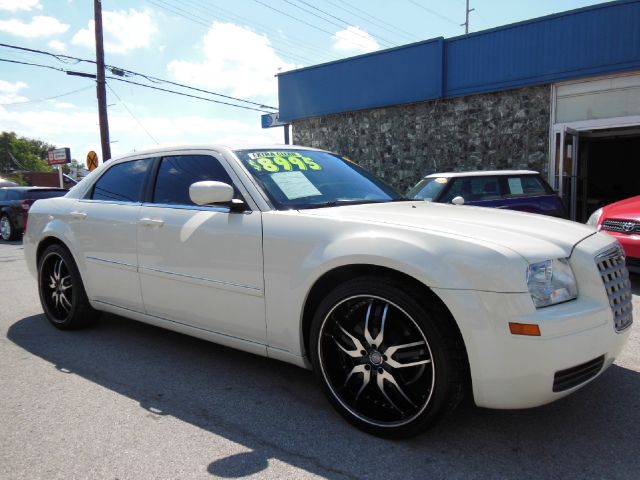 2007 Chrysler 300 Base