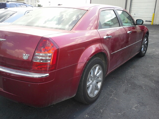 2007 Chrysler 300 Regular Cab