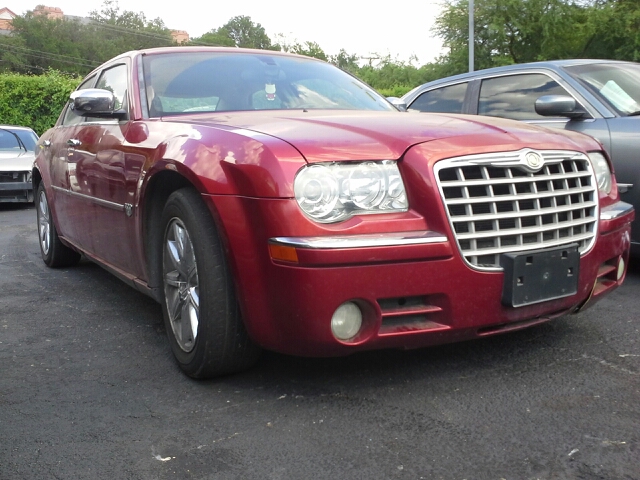 2007 Chrysler 300 Regular Cab