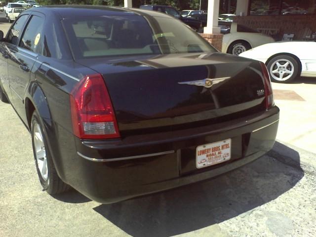 2007 Chrysler 300 RX 35