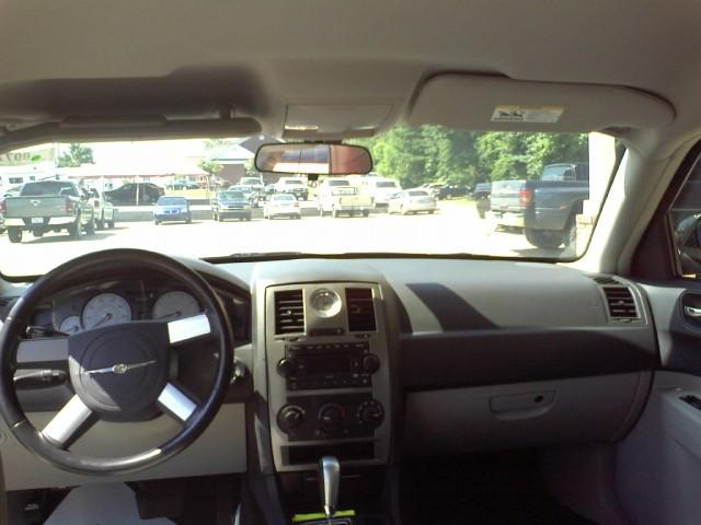 2007 Chrysler 300 RX 35