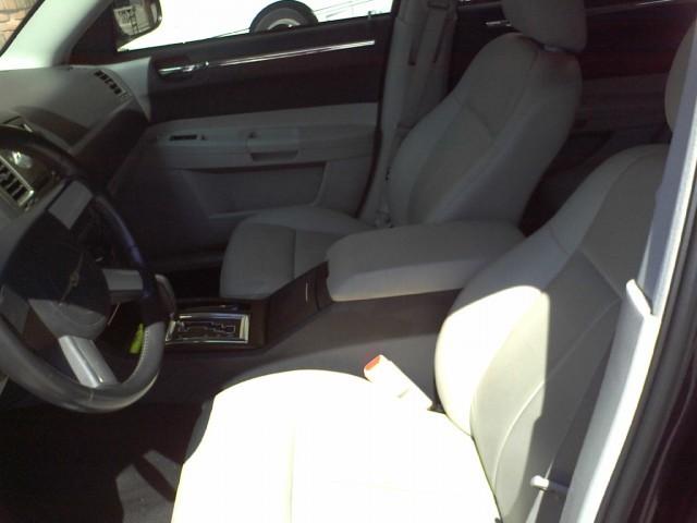 2007 Chrysler 300 RX 35