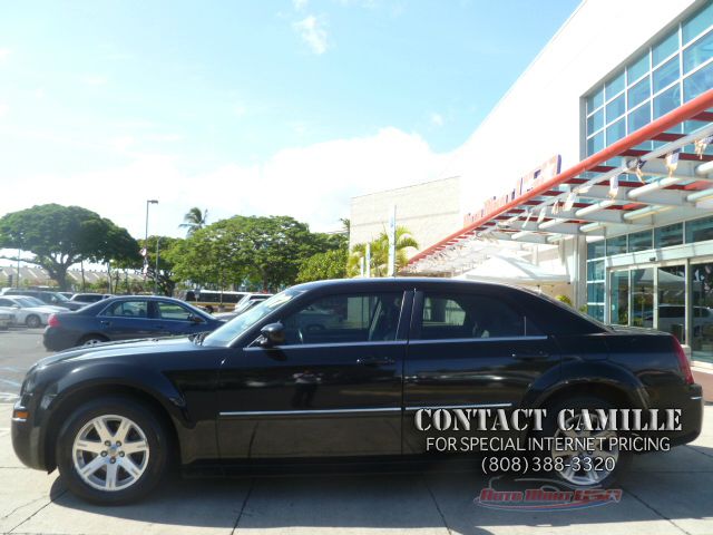 2007 Chrysler 300 Unknown