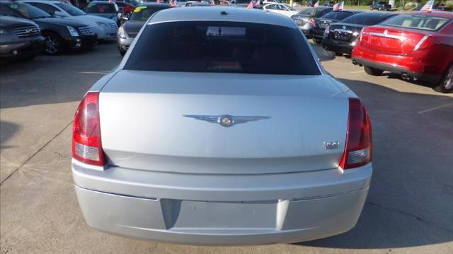 2007 Chrysler 300 626