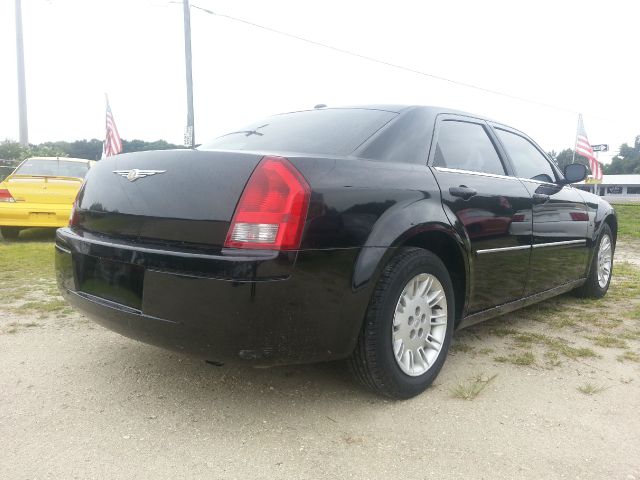 2007 Chrysler 300 Base