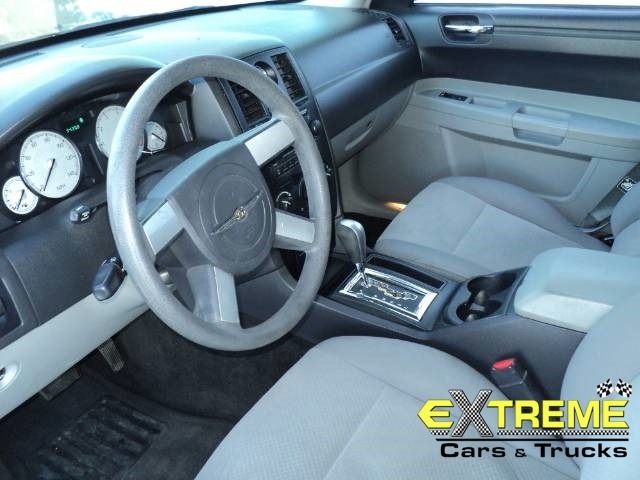 2007 Chrysler 300 Base