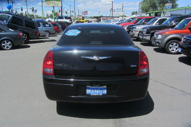 2007 Chrysler 300 Unknown