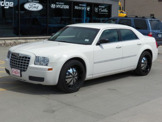 2008 Chrysler 300 Elk Conversion Van