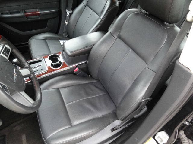 2008 Chrysler 300 SLT 25