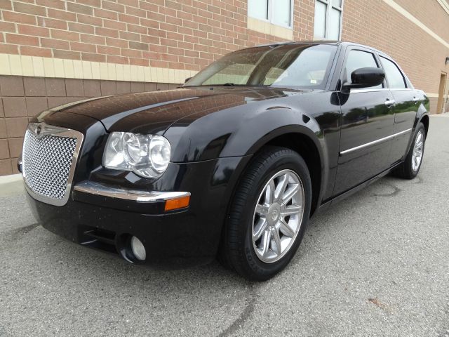 2008 Chrysler 300 SLT 25