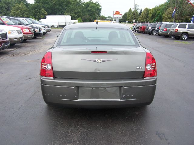 2008 Chrysler 300 Elk Conversion Van