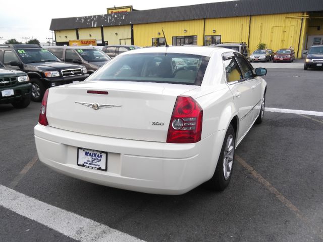 2008 Chrysler 300 Elk Conversion Van