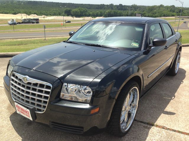 2008 Chrysler 300 Elk Conversion Van