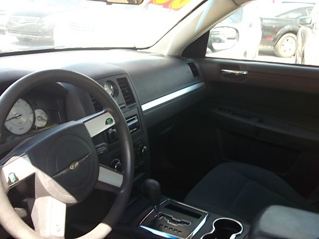 2008 Chrysler 300 Elk Conversion Van