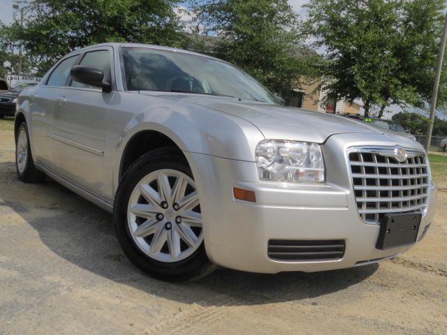 2008 Chrysler 300 Elk Conversion Van