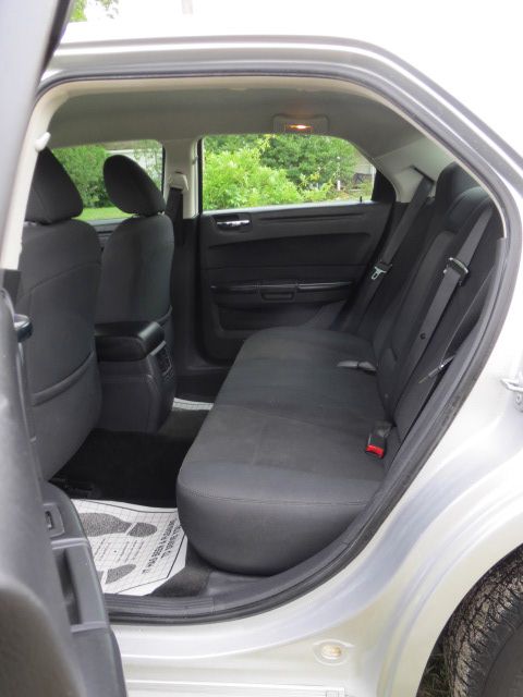 2008 Chrysler 300 Elk Conversion Van